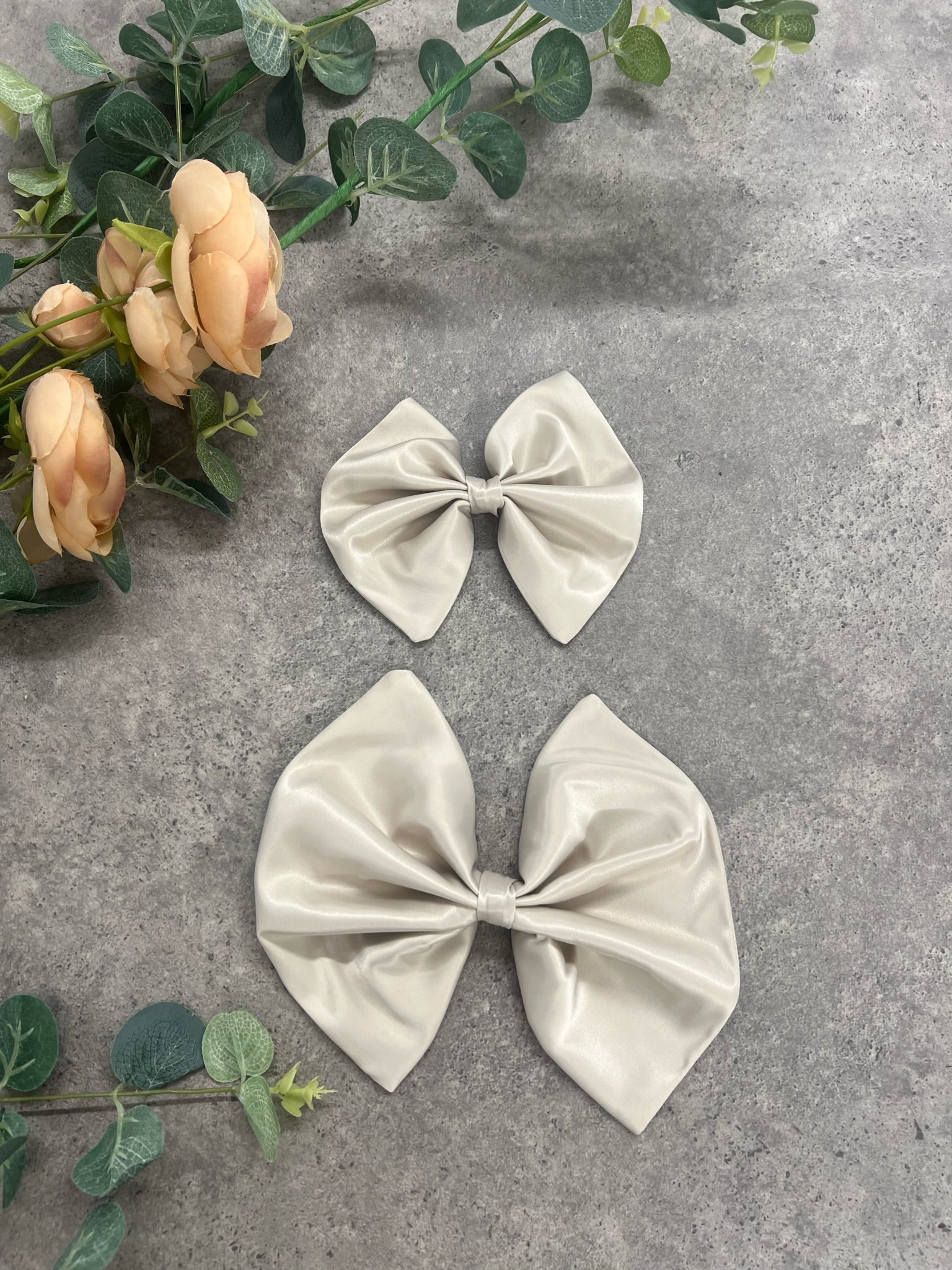 Small Bridal Bow Champagne